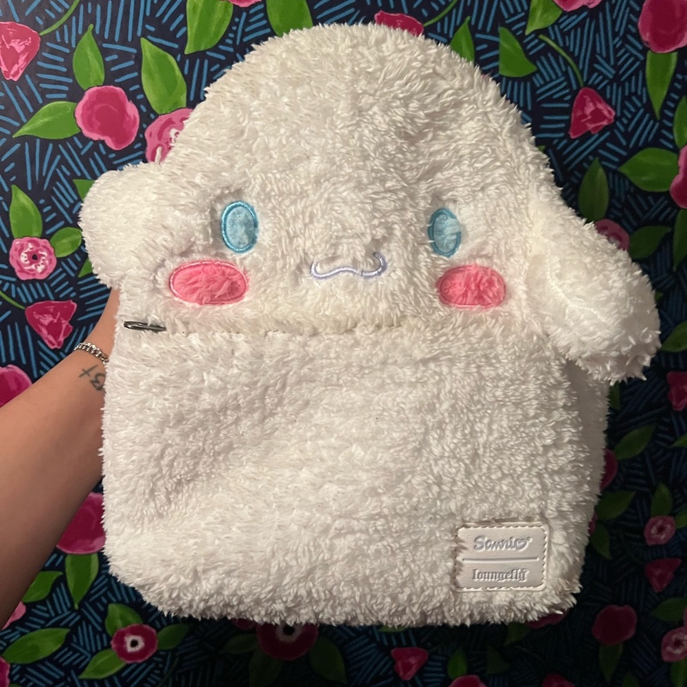 used Cinnamoroll Fuzzy mini backpack